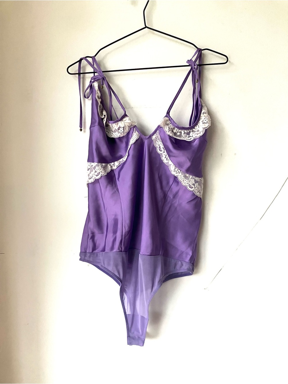 Free People Lavender Lace-Trim Bodysuit XL - Picture 5 of 9